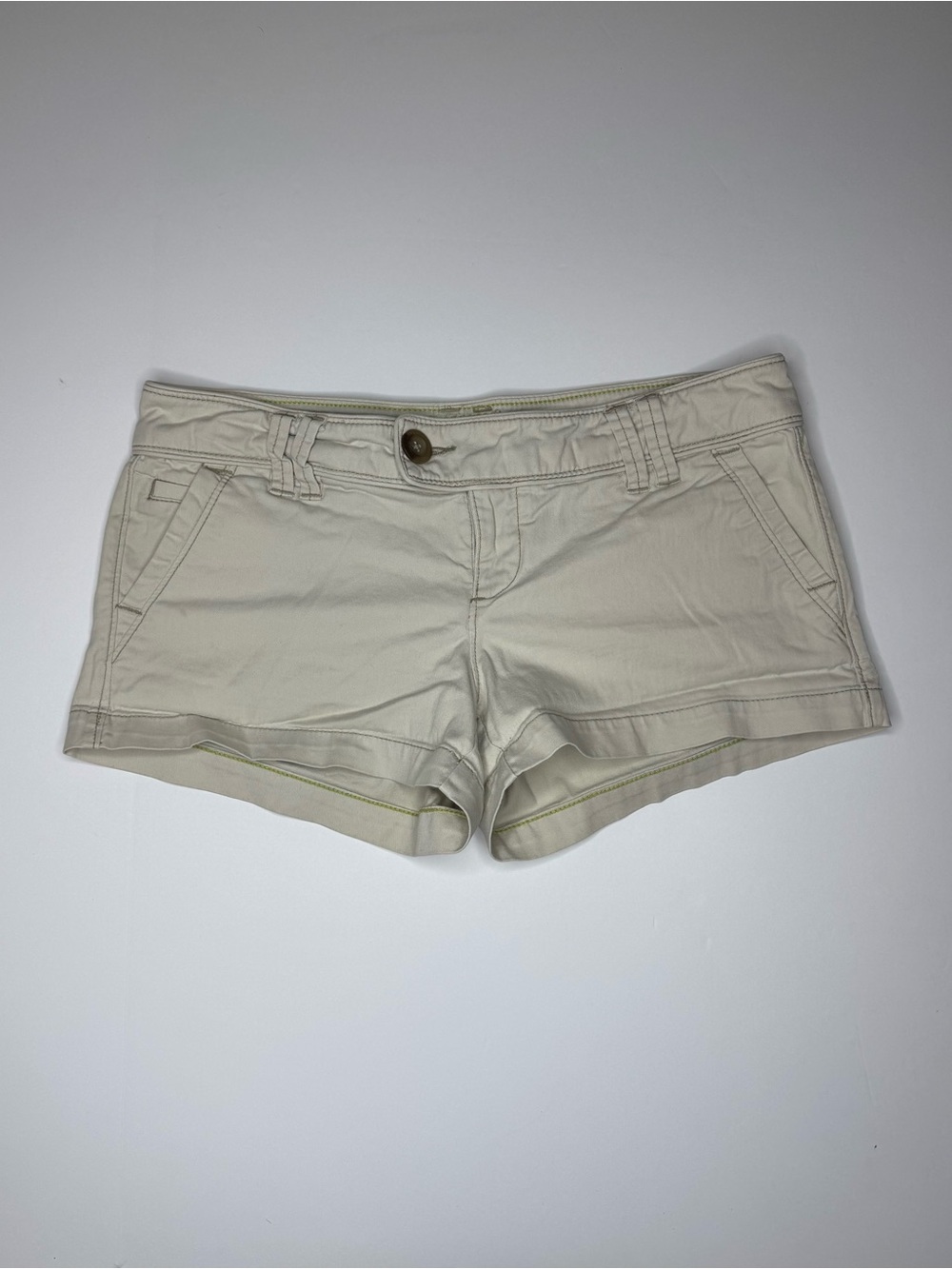 American Eagle Y2K Low Rise Khaki Shorts Size 4 Beige Cotton Casual